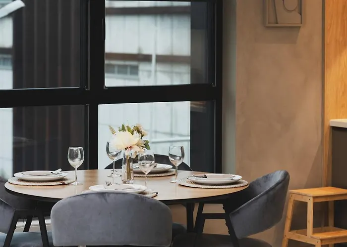 Διαμέρισμα Loft Near The Old Town Parking & Balcony By Renters