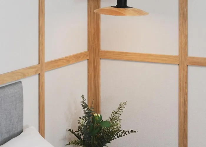 Loft Near The Old Town Parking & Balcony By Renters *