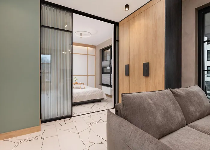 Loft Near The Old Town Parking & Balcony By Renters *